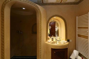هتل Riad Atlas Quatre & Spa