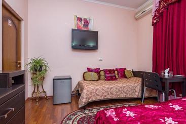 هاستل Apartments Krasnodar Expo