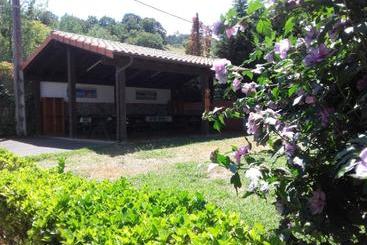 هتل Rural Posada Del Monasterio