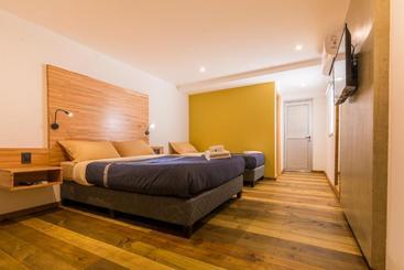 هتل Tas D Viaje Suites Hostel Boutique