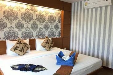هتل Andaman Resort