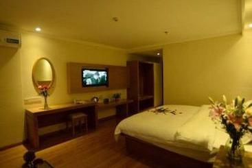 هتل Greentree Inn Yunnan Lijiang Qixing Street Express