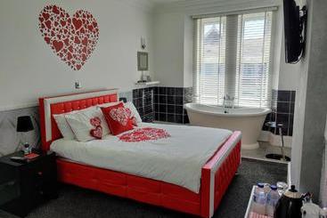 پانسیون Oakover Guest House