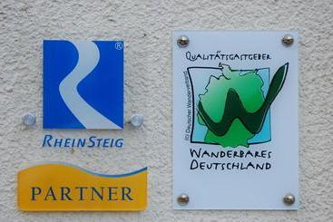 پانسیون Perle Am Rhein