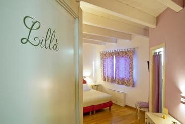 هتل L'orso E L'ape B&b