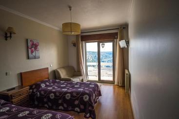 پانسیون Flor Do Douro   Comércio E Hotelaria, Lda
