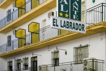 پانسیون Hostal El Labrador