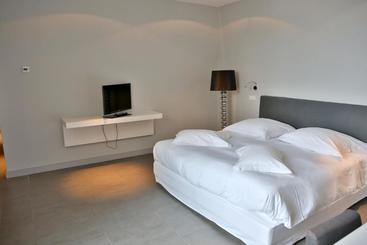 پانسیون Villa Mayarko Lafitenia Resort