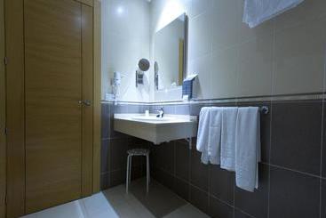 پانسیون Hostal Acueducto Los Milagros