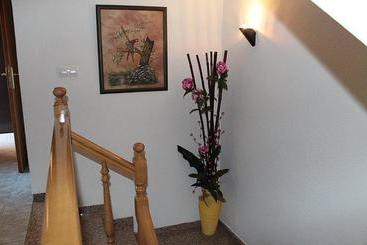 پانسیون Hostal La Barretina