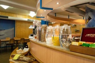 هاستل Mont Fort Swiss Lodge