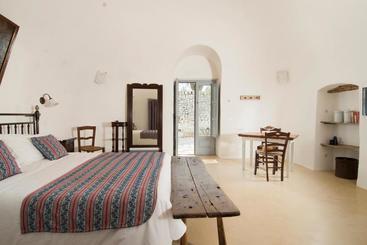 هتل Agriturismo Masseria Aprile