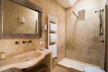 هتل Agriturismo Masseria Aprile