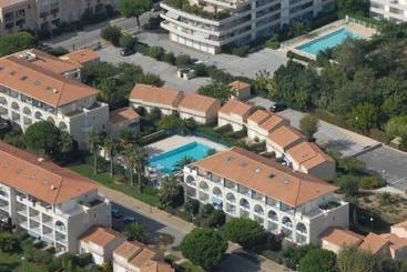 Lagrange Vacances Le Domaine D’azur Et Tahiti Park