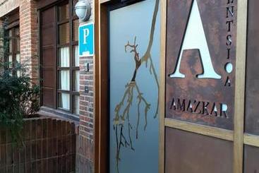 Pensión Amazkar