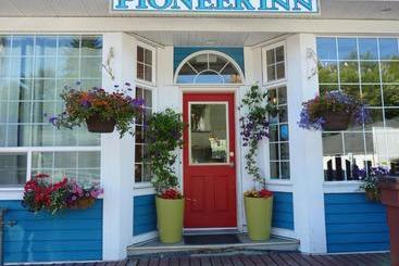 פנסיון Pioneer Inns