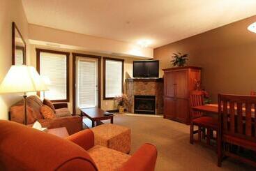 הוסטל Silver Rock Condominiums By Fernie Central Reservations