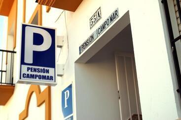 פנסיון Pensión Campomar