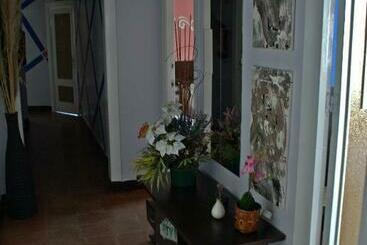 פנסיון Pensión El Parque