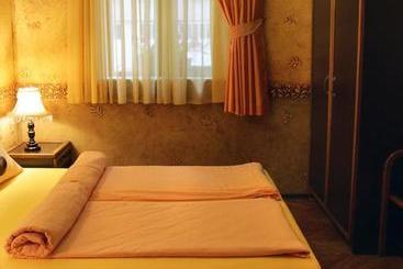 پانسیون Guesthouse Petra