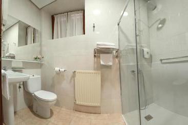 پانسیون Hostal Arotza