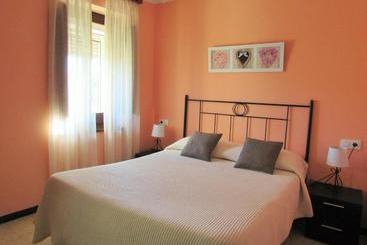 پانسیون Hostal Can Bassalis