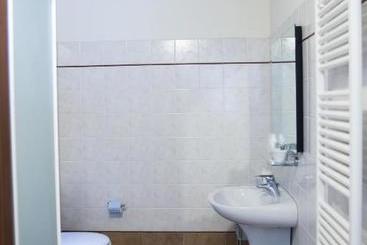 هتل Agriturismo Lupo Bianco