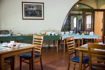 هتل Agriturismo Lupo Bianco