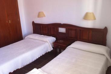 پانسیون Hostal Rios