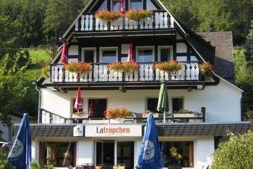 Pension & Ferienhaus Latröpchen
