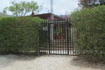 پانسیون Casa Tara