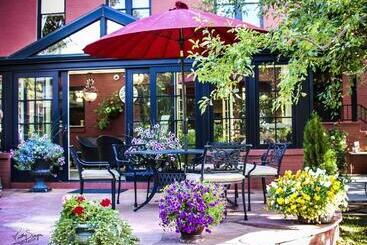 旅馆 Chamberlin Inn