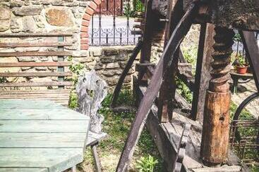 بنسيون Borostyánkert étterem & Vendégház