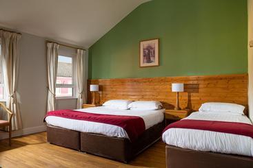 پانسیون The Oystercatcher Lodge Guest House