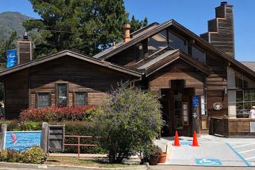 هاستل Mountain Home Inn