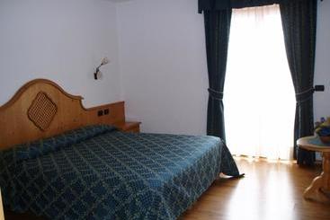 پانسیون Villa Golf