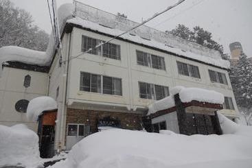 פנסיון Echigo Yuzawa Hirokawa