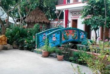 پانسیون Happy Family Guesthouse