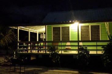 هاستل Village Inn
