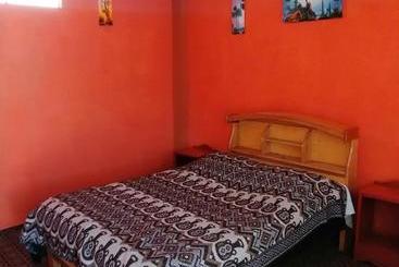 پانسیون Hostal Puerto Alegre