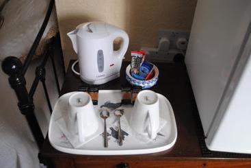 پانسیون Somerton Guest House