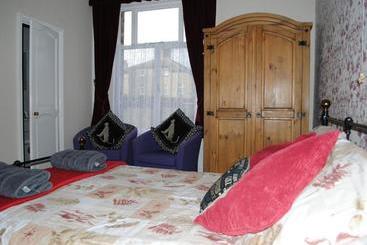 پانسیون Somerton Guest House