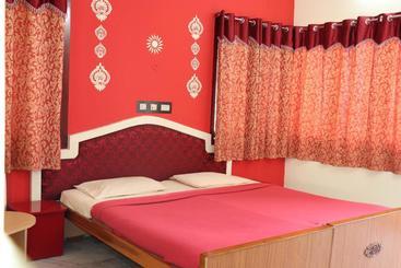 מלון דירות Le Garden Inn