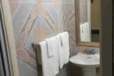 هتل Sunset Inn Apartment