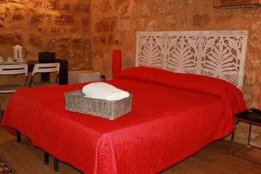 هتل آپارتمان I Catoi Di Girgenti