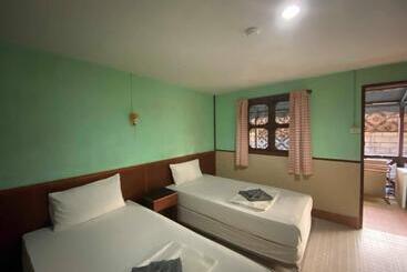 پانسیون Scenery Guest House