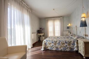 בית מלון כפרי Los Canteros