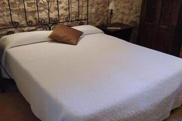 پانسیون Hostal La Panavera