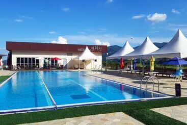 호텔 Sobaeksan Punggi Spa Resort