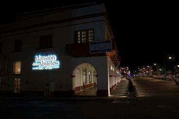 Отель Mansion De Los Abuelos